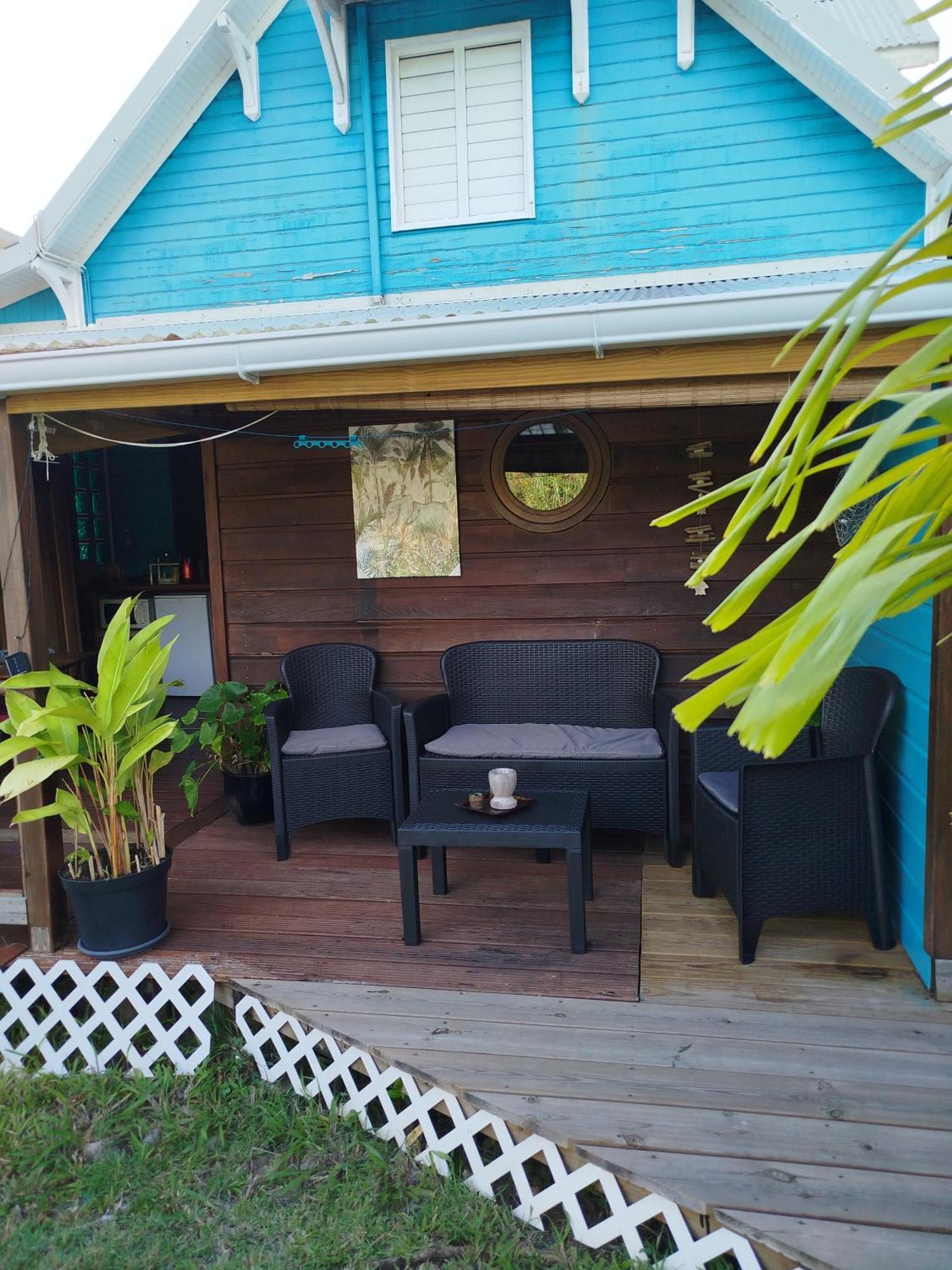 Ti-Case Appartement Jacuzzi A 100M De La Plage Sainte-Luce Exteriör bild